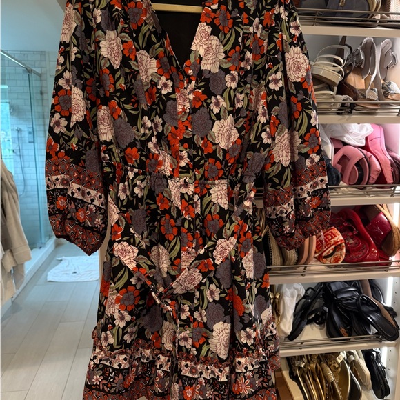 Chic Floral Long Sleeve Dress - Picture 1 of 8